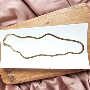 
            
                Load image into Gallery viewer, Gold Herringbone Chain - 16in
            
        